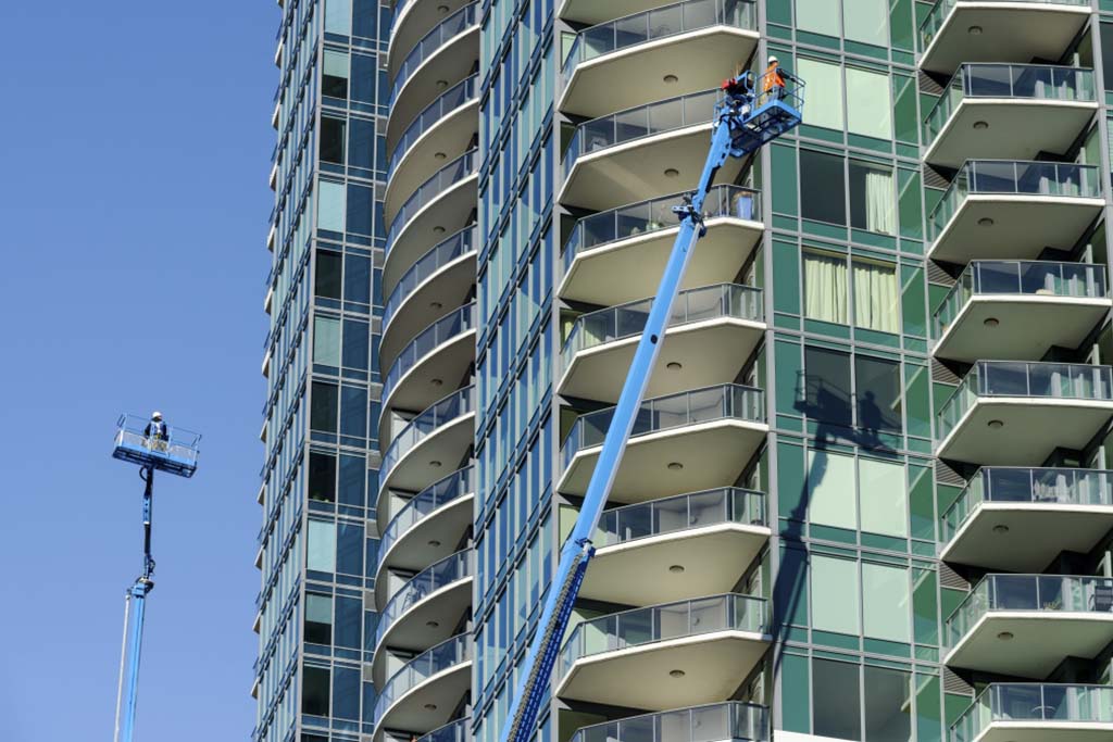 Extreme Height MEWP Applications